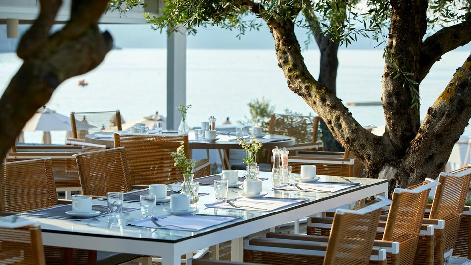 Lichnos Beach Hotel&Suites